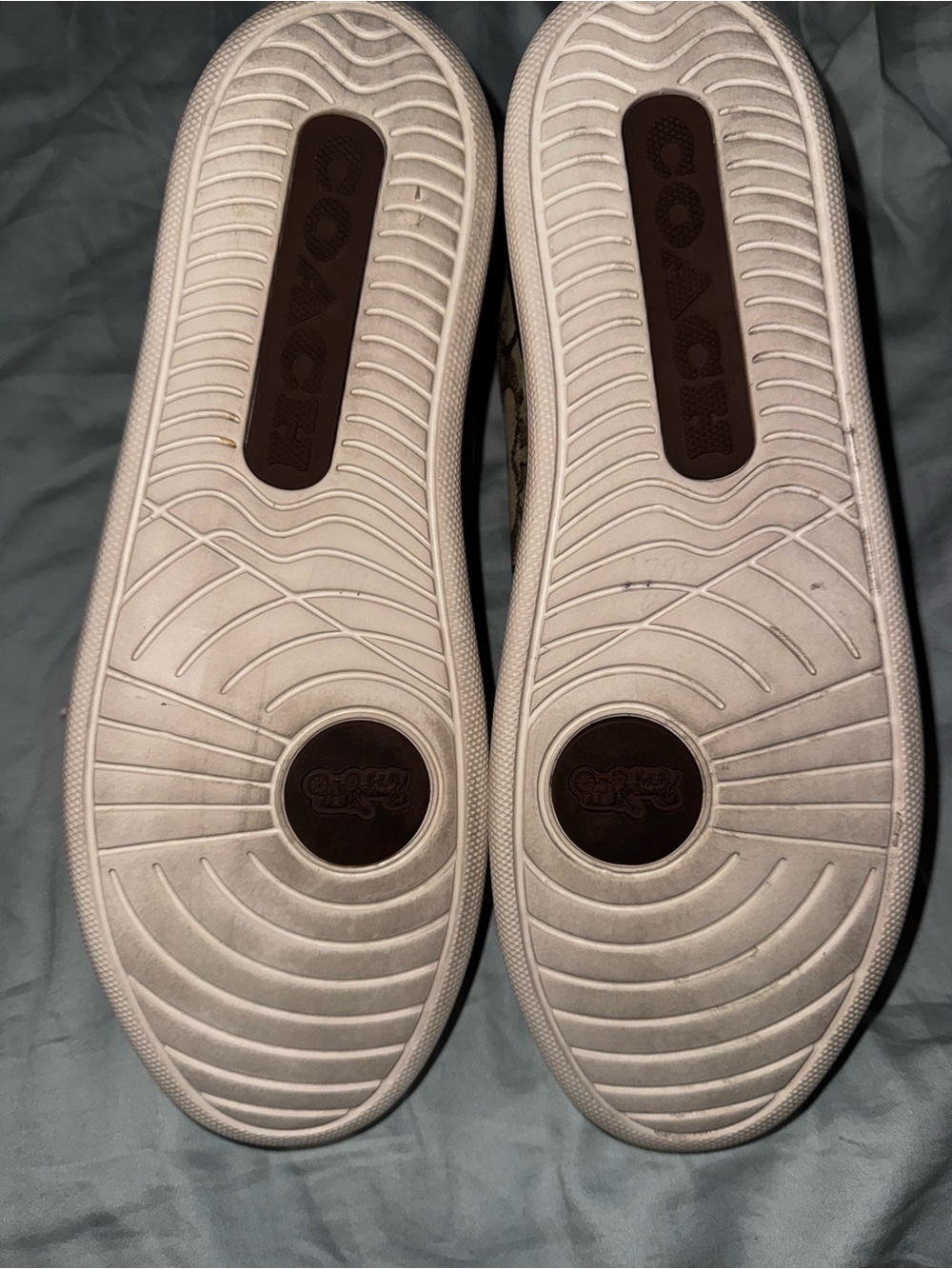 Women’s Brown Coach Clip Low Top with White Laces Sneaker Size 9.5 - Picture 5 of 12